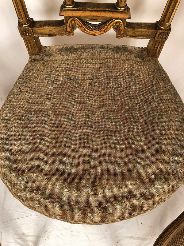 Série de trois chaises de style Louis XVI en bois doré, vers 1900