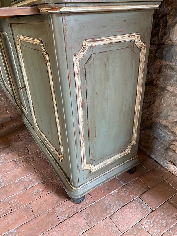 8-door display bookcase with pulls dating from the end of the 19th century, very pretty patina