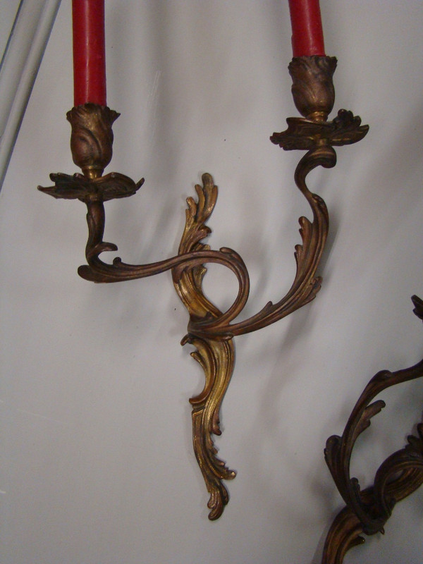 Paire d'Appliques En Bronze Doré De Style Louis XV
