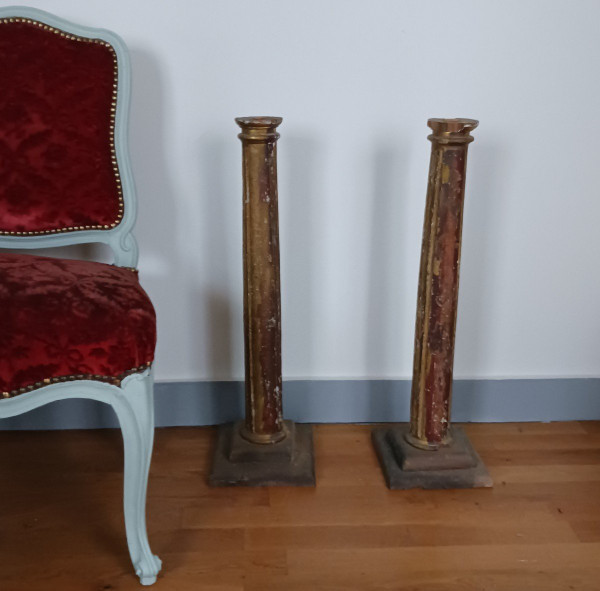 18th century - pair of neoclassical columns or sellettes - fluted decor - gilded wood - girdle