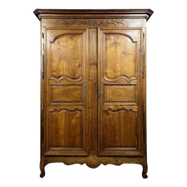 Lyon Louis XV period wardrobe in solid walnut circa 1750