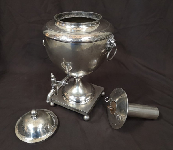 Samovar in metallo argentato del primo periodo dell'Impero