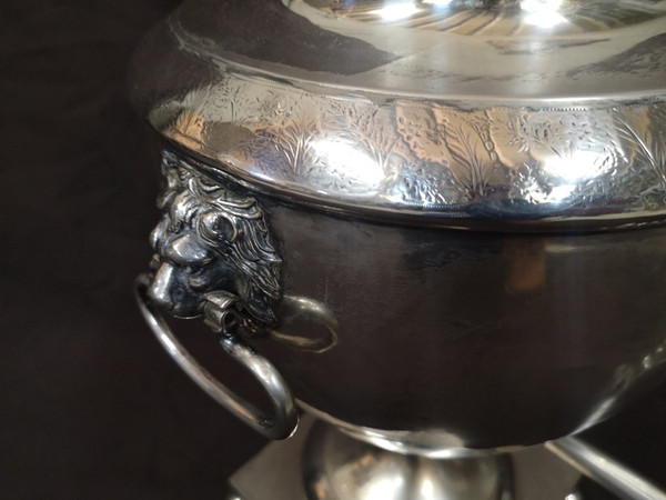 Samovar in metallo argentato del primo periodo dell'Impero