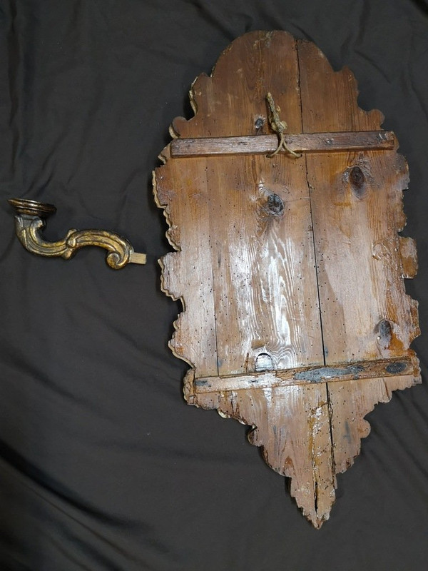 Italian Mirror With Arms Of Light In Carved And Gilded Wood. 18th century period