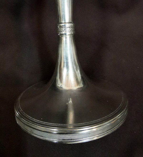 Coppia di candelieri corazzati del periodo impero in argento sterling