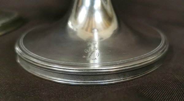 Coppia di candelieri corazzati del periodo impero in argento sterling