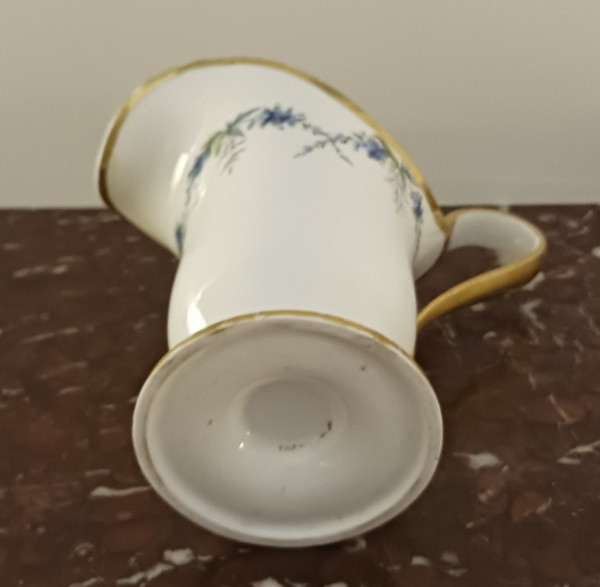 Manufacture révolutionnaire de Sèvres - pot à lait - forme étrusque ou hanap - porcelaine tendre