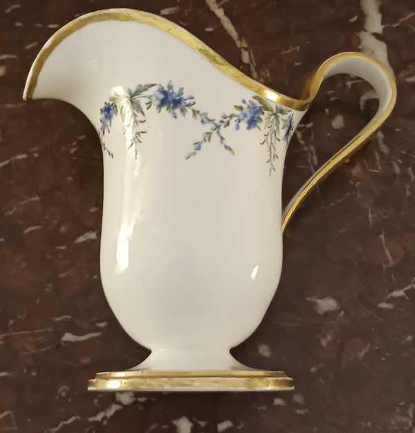 Manufacture révolutionnaire de Sèvres - pot à lait - forme étrusque ou hanap - porcelaine tendre