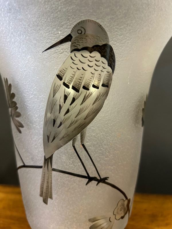 Vase Daum Nancy Frankreich - Oiseau Branché Réserve mit Säure, verstärkt mit schwarzer Emaille
