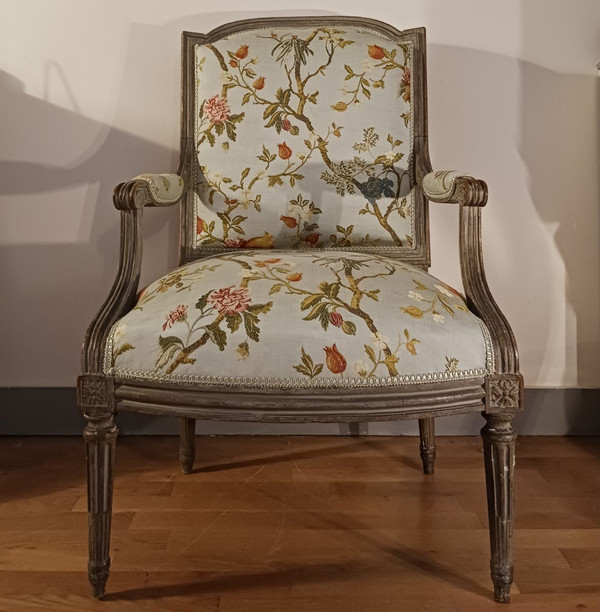 Jean Baptiste Lelarge III - seltener niedriger Sessel in Halbkabriolettform - lackierte Buche