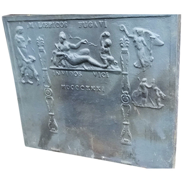 Grande plaque de cheminée en fonte de fer décor néo-gothique début 19 ème