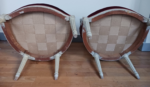 Claude Gorgu, master in 1770 - pair of cabriolet armchairs - restored - velvet jaspé - inventory number