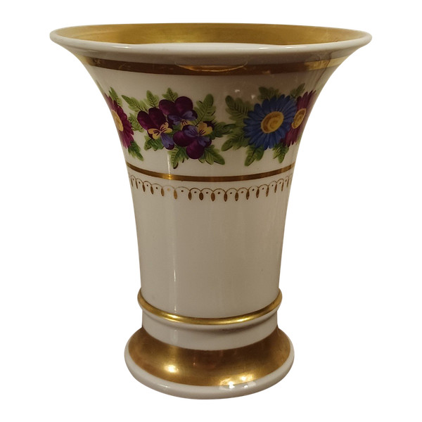 Paris, early 19th century - cornet vase, jasmine, in porcelain - gilded decoration and garland of flowers - Empire, Restoration period