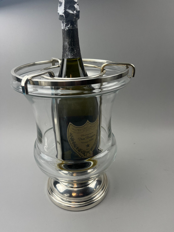 Secchiello per champagne in vetro e metallo argentato su supporto per doccia