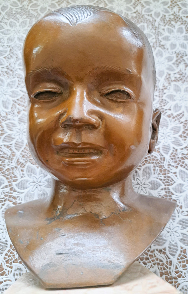 Scultura in bronzo Bambino su marmo periodo Art Deco