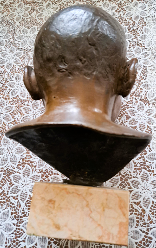 Scultura in bronzo Bambino su marmo periodo Art Deco