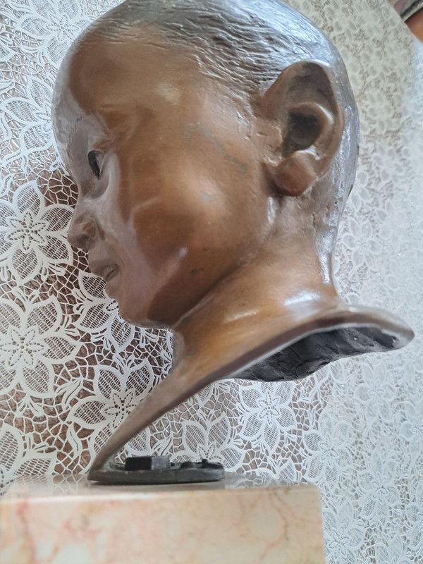 Scultura in bronzo Bambino su marmo periodo Art Deco
