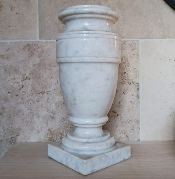 Opera italiana moderna - vaso a balaustra molto grande - marmo bianco massiccio Calacatta