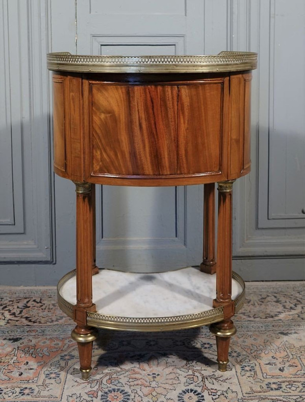 Louis XVI period Chiffonnière Table In Mahogany