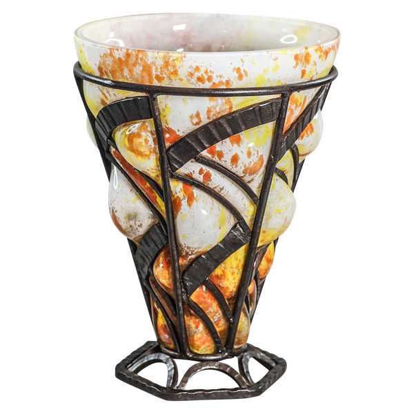ART DÉCO VASE mundgeblasen, schmiedeeisernes Gestell, Lothringen