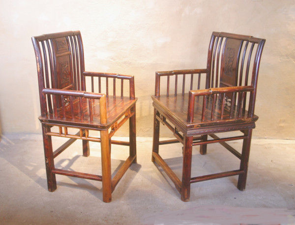 Deux anciens fauteuils Chinois XIXe