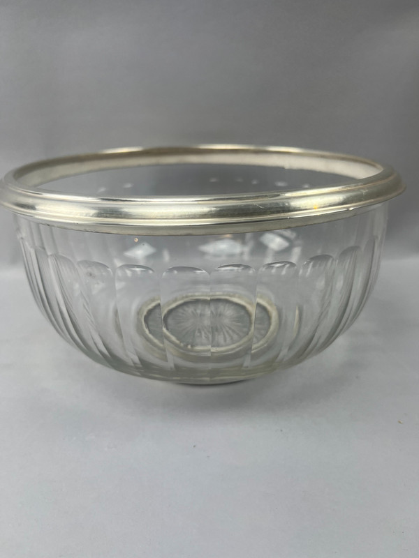 Saladier en cristal cerclé argent modèle Harcourt 