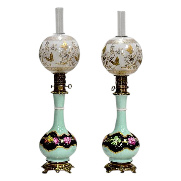 Paire de lampes à pétrole électrifiées – XIXe