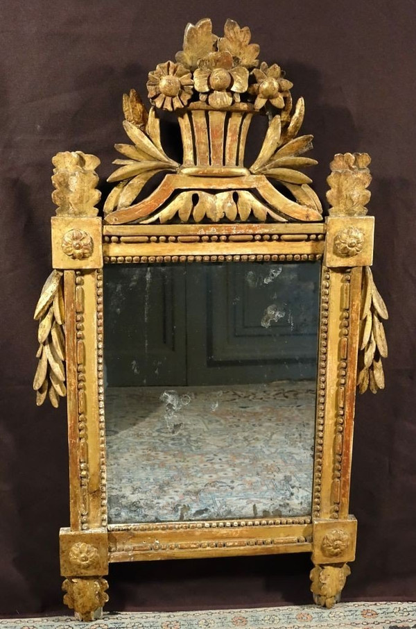 Specchio a frontone in stile Luigi XVI