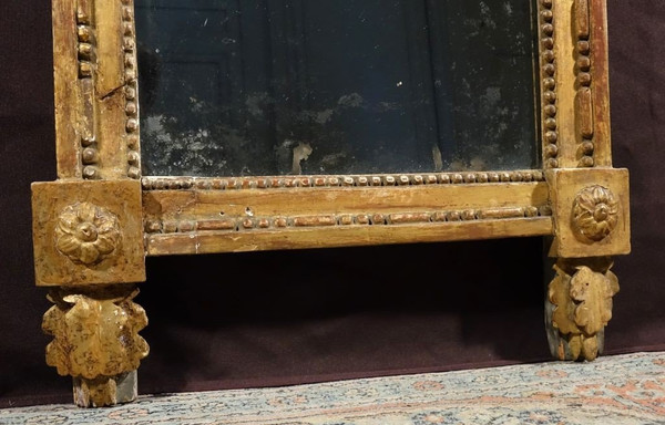 Specchio a frontone in stile Luigi XVI