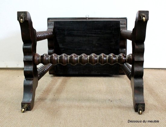  Petite Table à ouvrage en Bois laqué, époque Napoléon III - Milieu XIXe 