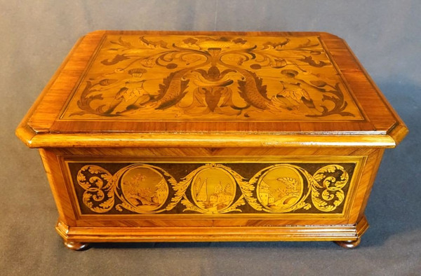 Coffret Lombard En Marqueterie d'époque Louis XVI