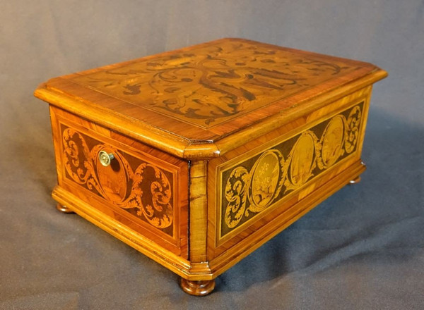 Coffret Lombard En Marqueterie d'époque Louis XVI