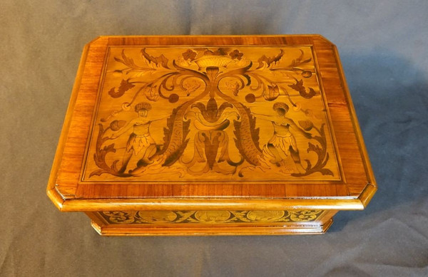 Coffret Lombard En Marqueterie d'époque Louis XVI