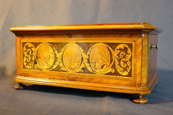 Coffret Lombard En Marqueterie d'époque Louis XVI