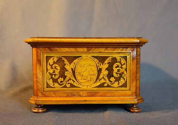 Coffret Lombard En Marqueterie d'époque Louis XVI