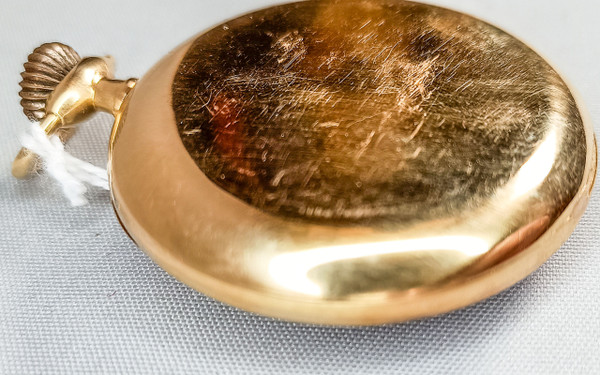 OMÉGA OR Gousset