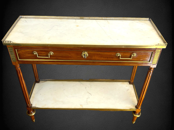 DESSERTE XVIIIe EPOQUE LOUIS IN ACAJOU BRONZE VERGOLDET A 2 PLATTEN BLANC MARBRE