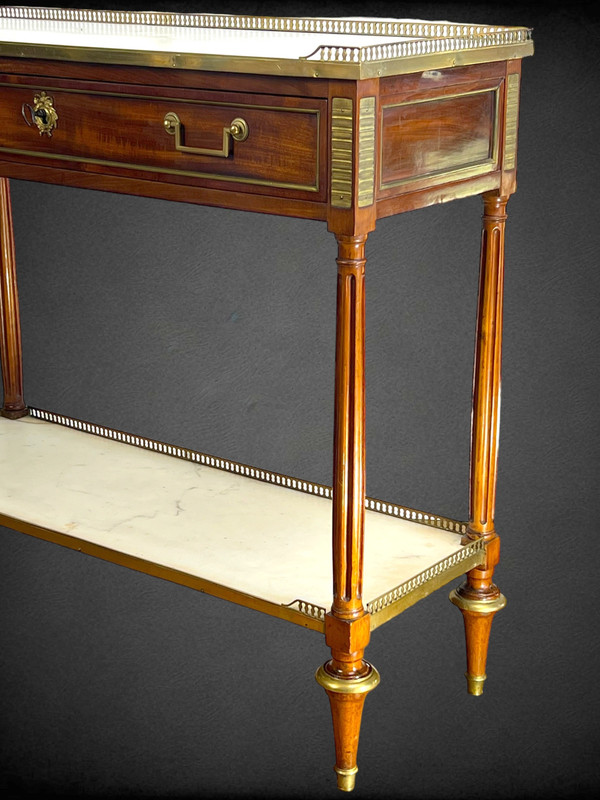 DESSERTE XVIIIe EPOQUE LOUIS IN ACAJOU BRONZE VERGOLDET A 2 PLATTEN BLANC MARBRE