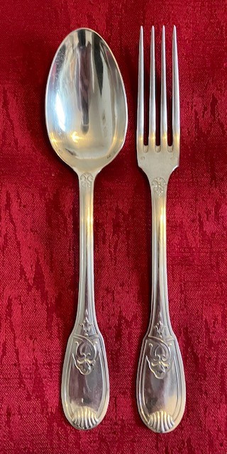 Very elegant silver-plated menagère, "Régence-Coquille" model by Maison Argental, late XIX°.