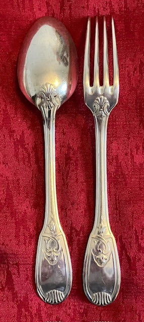 Very elegant silver-plated menagère, "Régence-Coquille" model by Maison Argental, late XIX°.