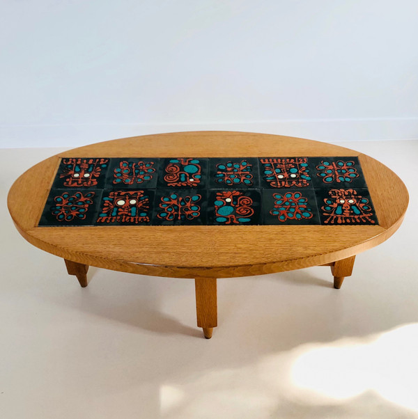Table basse ovale de Guillerme et Chambron pour "Votre maison", France années 60