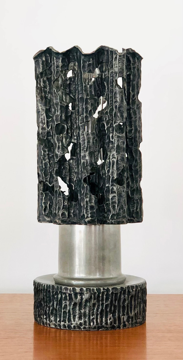 Lampe brutaliste en étain, Italie années 60