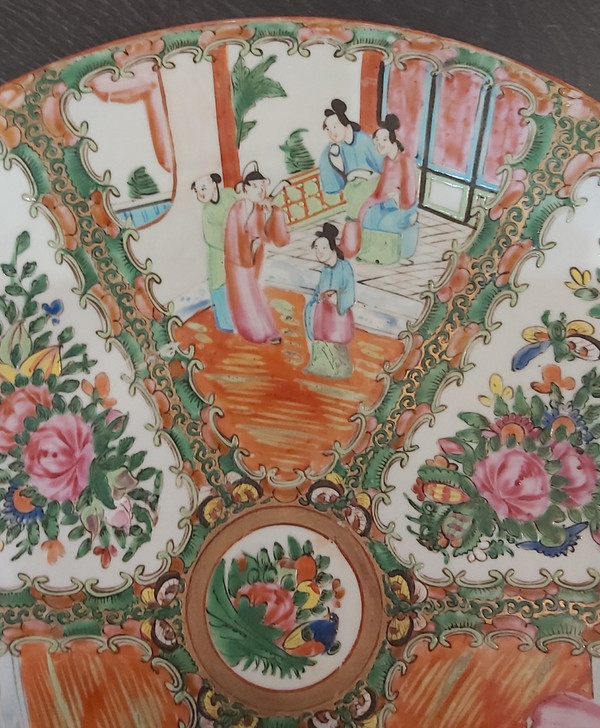 Grande piatto Canton del XIX secolo.