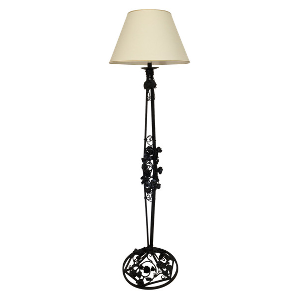 Battered iron floor lamp, Art Deco work around 1920