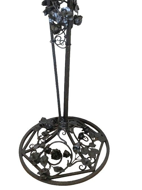 Battered iron floor lamp, Art Deco work around 1920
