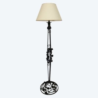 Battered iron floor lamp, Art Deco work around 1920