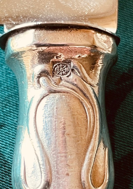 12 art nouveau table knives