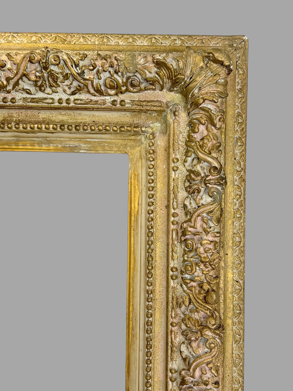 CADRE ANCIEN NAPOLEON III EN BOIS SCULPTÉ ET PATINÉ POUR PEINTURE 43,5 cm x 34 cm
