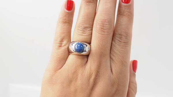 Bague jonc en or blanc et saphir étoilé