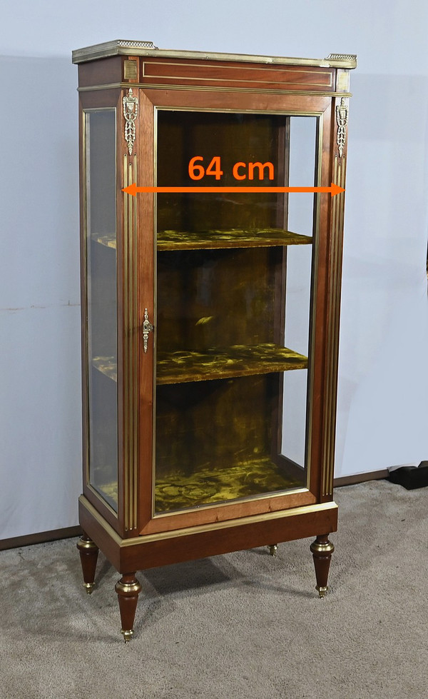 Piccola vetrina in mogano, stile Luigi XVI – metà del XX secolo